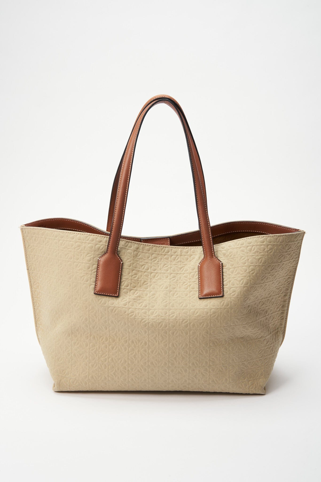 Loewe t 2024 shopper bag