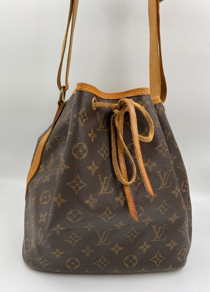 Louis Vuitton Petit Noe Bucket Bag Shoulder Hobo Monogram