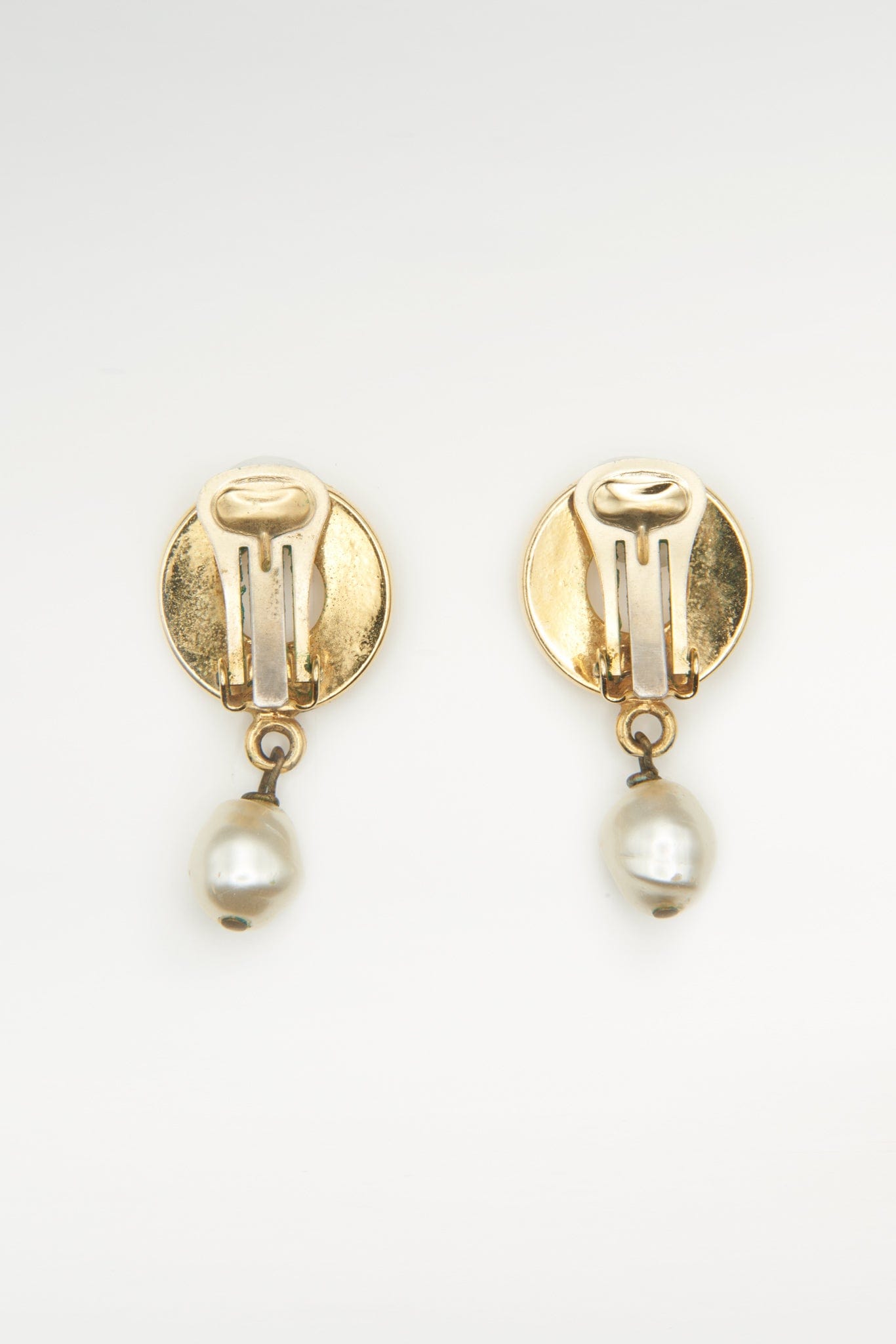 Vintage Gold Celine faux Pearl Earrings – The Hosta