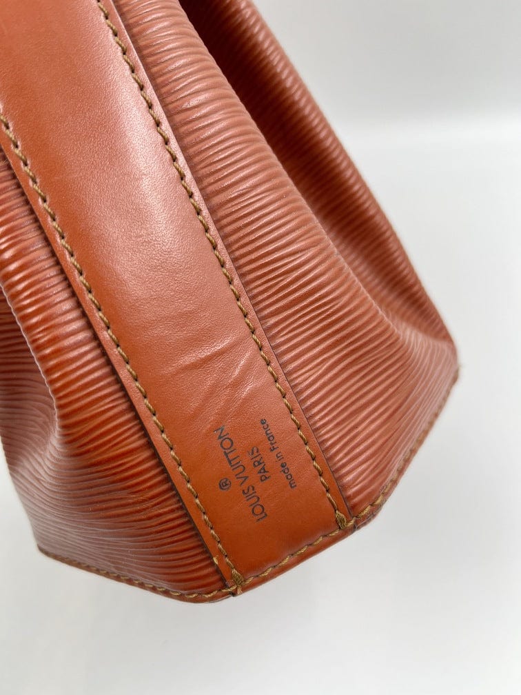 Louis Vuitton Vintage Louis Vuitton Sac D'epaule PM Brown Epi Leather