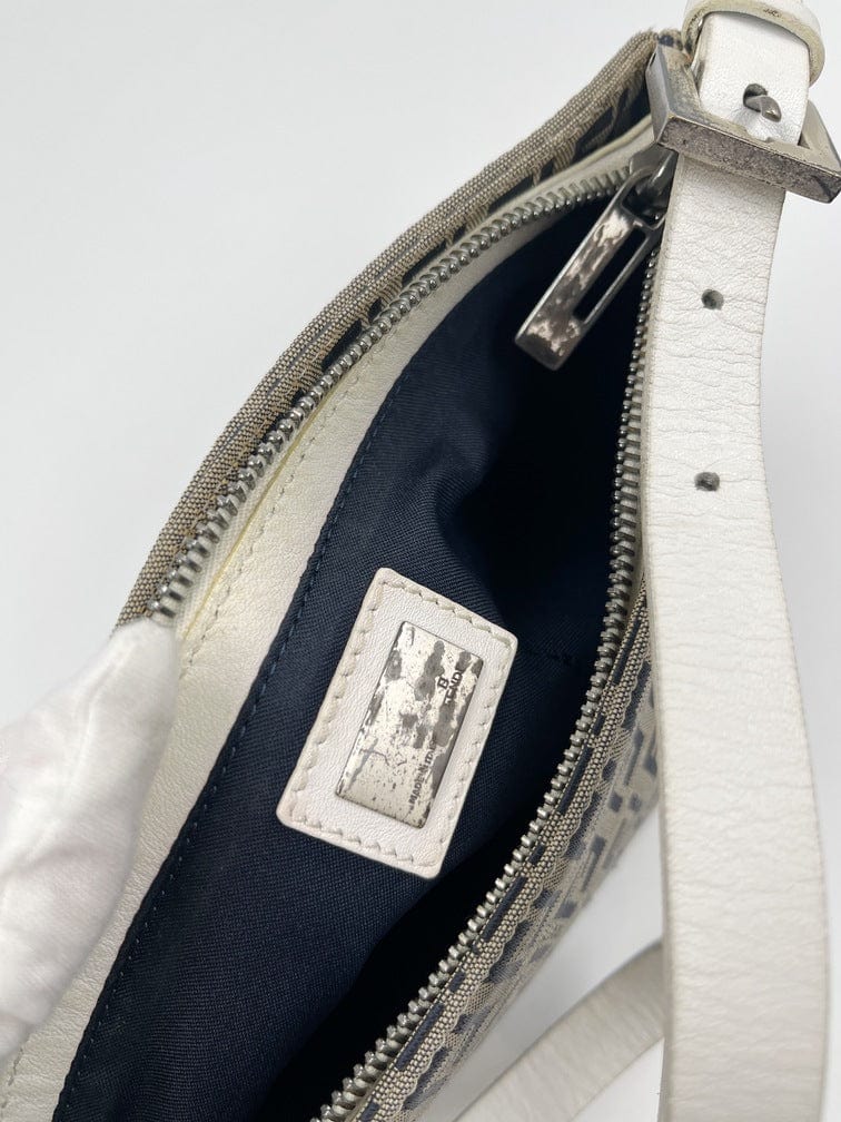 Vintage Fendi Pochette Bag – The Hosta