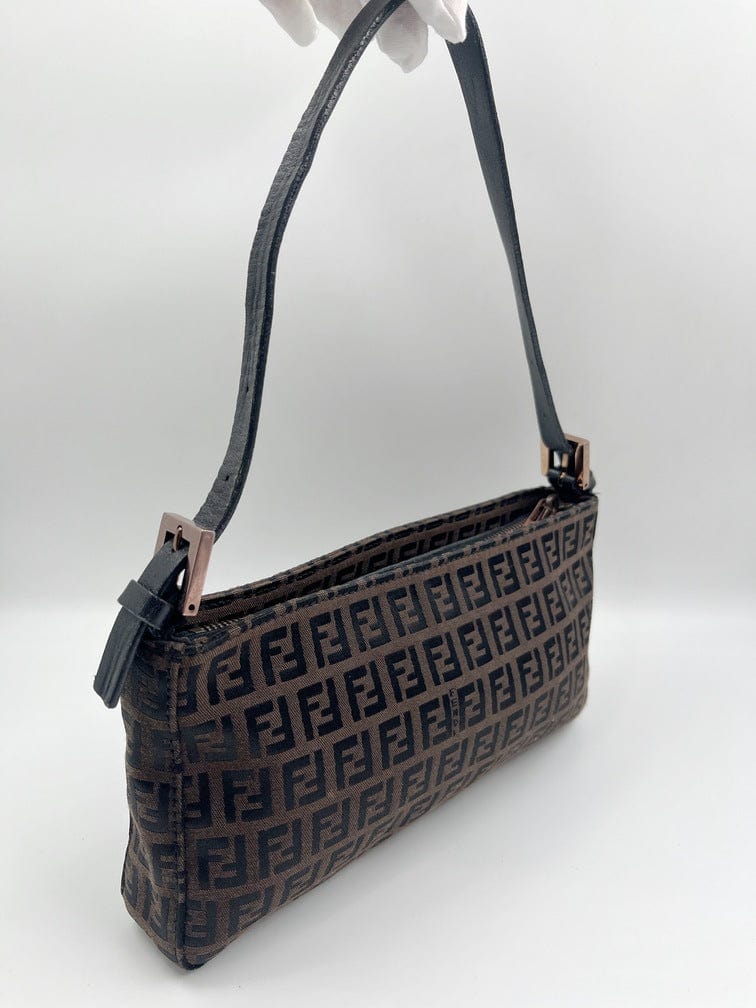 Fendi hot sale pochette vintage