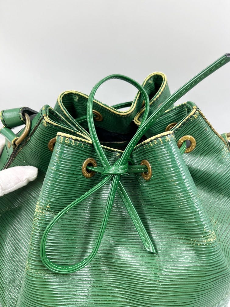 Louis Vuitton, Bags, Louis Vuitton Petit Bucket Bag