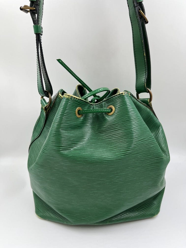 Petit Noé  Used  Preloved Louis Vuitton Shoulder Bag  LXR Canada  Beige   Leather 2326NX178