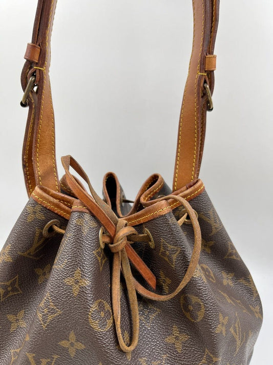 Pre Owned Designer Bucket Bags - Authenticated Luxury & Vintage