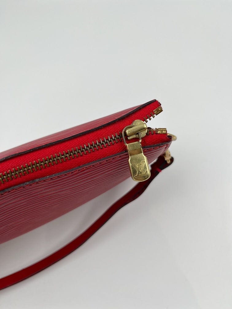 Louis Vuitton Red Epi Pochette Cosmetique QJA0C910RB012