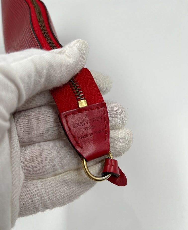 Louis Vuitton Clear Red Epi Plage Translucent Pochette Accessories Wri –  Bagriculture