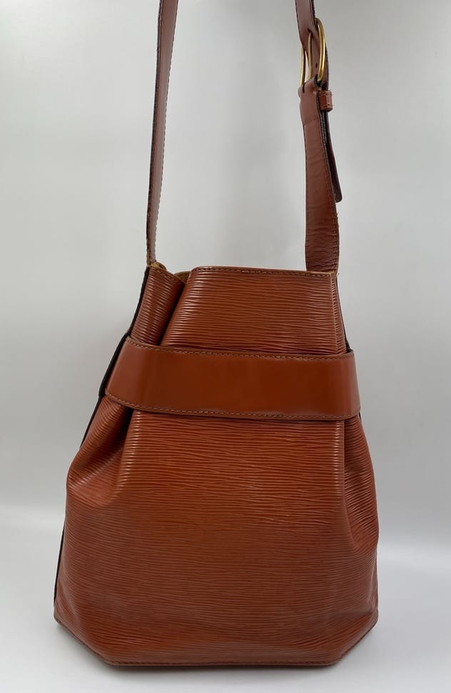 Louis Vuitton Epi Sac d'Epaule 27 - ShopStyle Shoulder Bags
