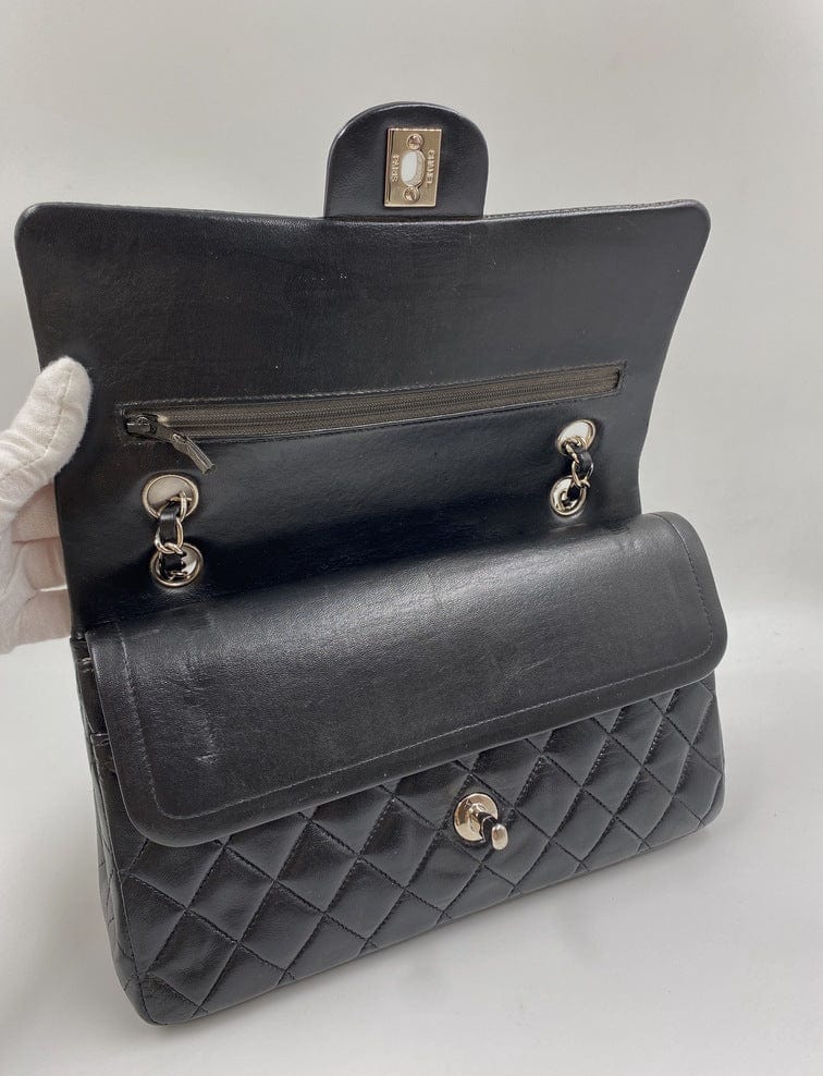 Naughtipidgins Nest on X: Chanel Classic Medium Flap Purse Wallet