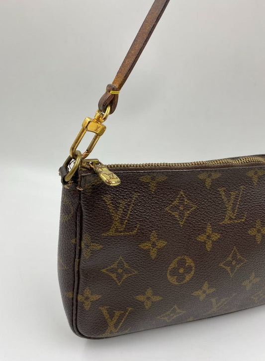 Pre Owned Louis Vuitton Pochette Bags - Authenticated Luxury – The